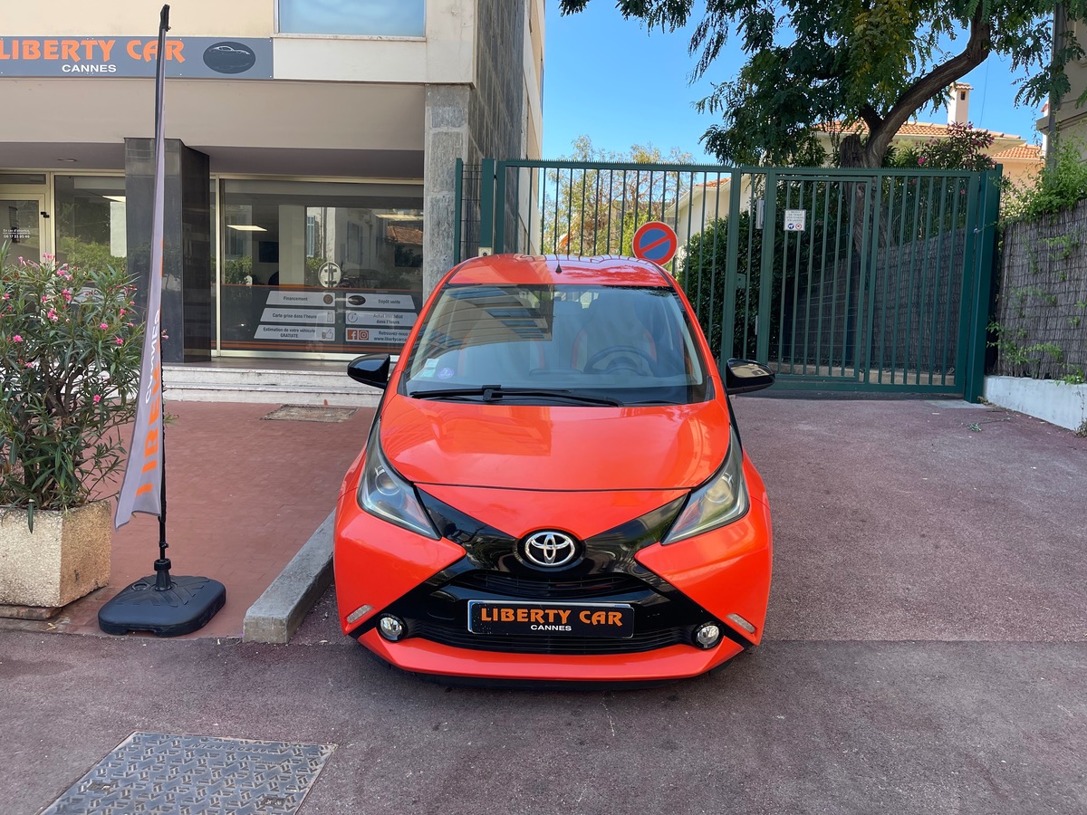 Toyota Aygo 1.0 VVTI 69CV /1er Main / GPS / Caméra / 5 portes