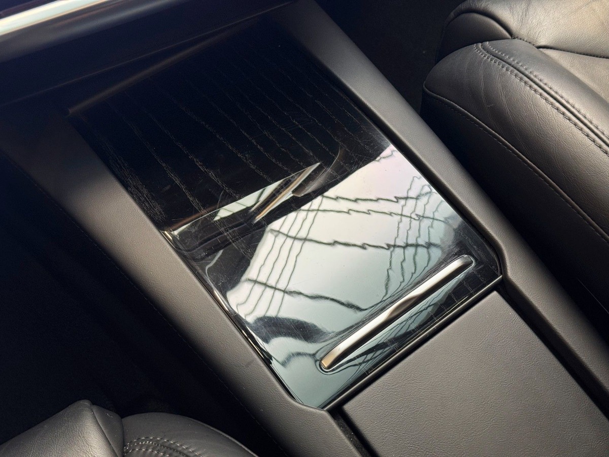 Tesla Model X 90D Dual Motor 6 places Supercharge gratuite
