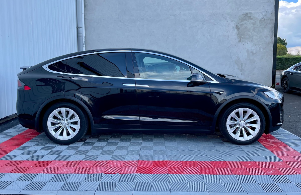 Tesla Model X 100D Dual Motor 7 PL 525 Premium