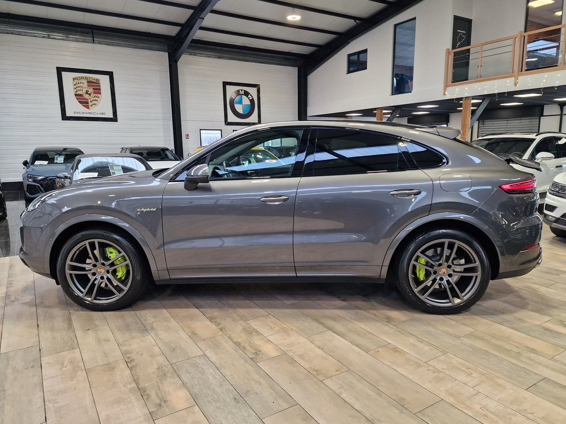 Porsche Cayenne Coupé III 3.0 V6 462 E-HYBRID PLATINIUM EDITION