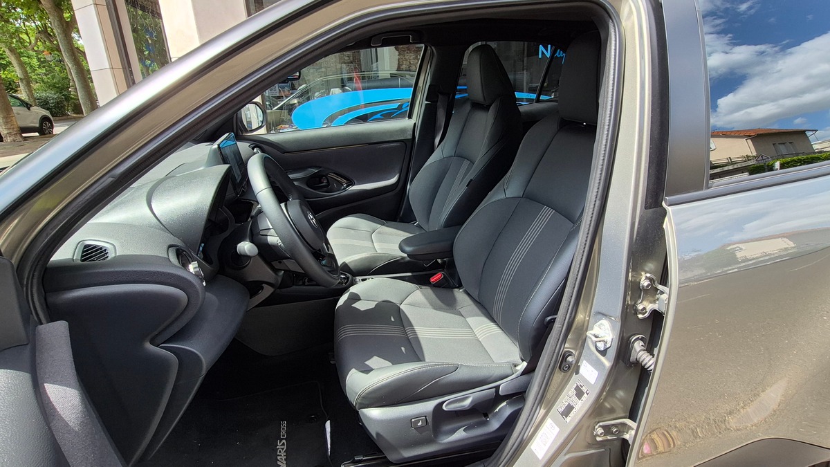 Toyota Yaris Cross 1.5 HYBRIDE 116H 2WD TRAIL (MARCHEPIEDS STANDARDISES)