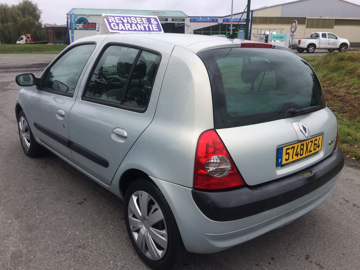 RENAULT Clio 1.5 dci  100CV 173899 KM