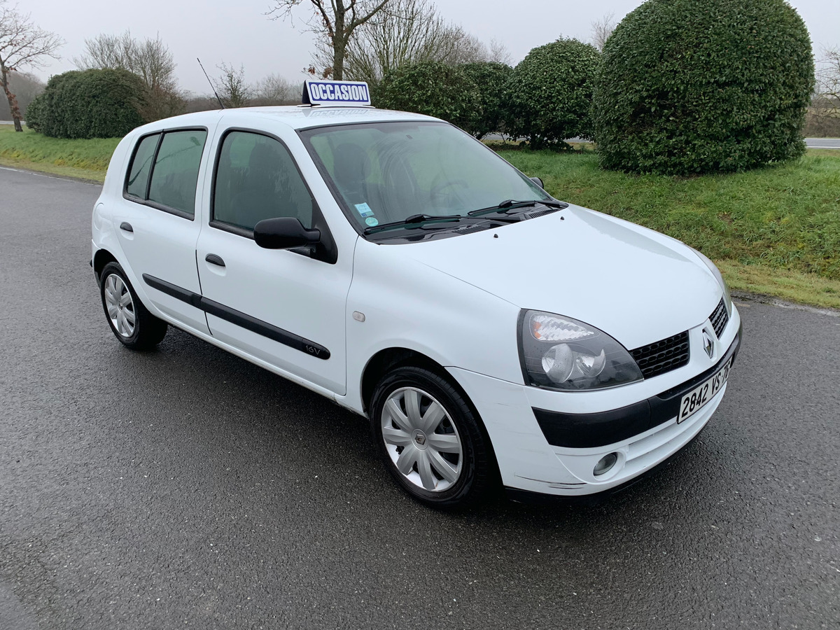 RENAULT Clio 1.2L 16V EXPRESSION 60074 KM 1ER MAIN