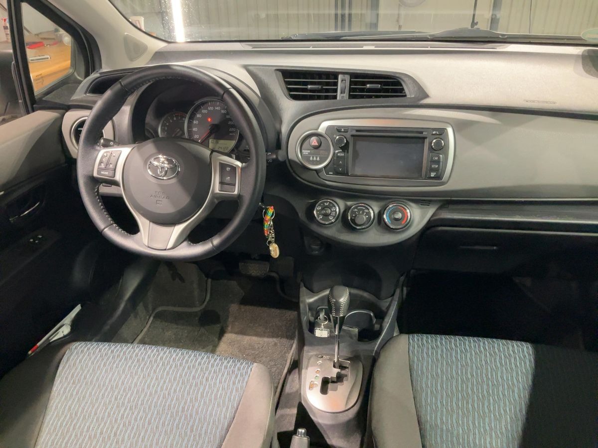 Toyota Yaris III 1.33 VVTi 100 BVA Multidrive CVT