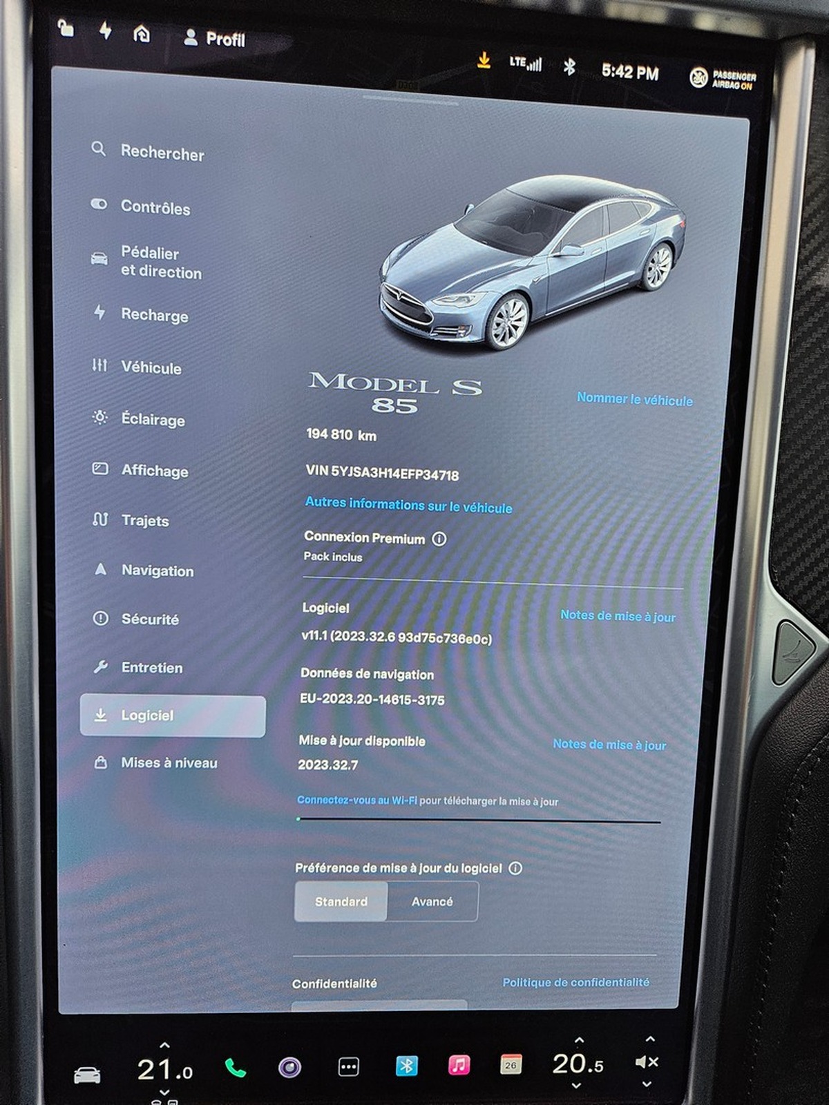 Tesla Model S 85