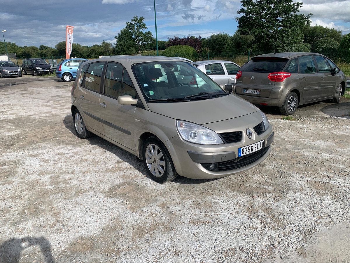 RENAULT Scenic 1.5 dci - 105CH 156206KM