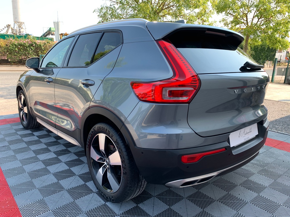 Volvo XC40 D3 150 MOMENTUM GEARTRONIC 8 e