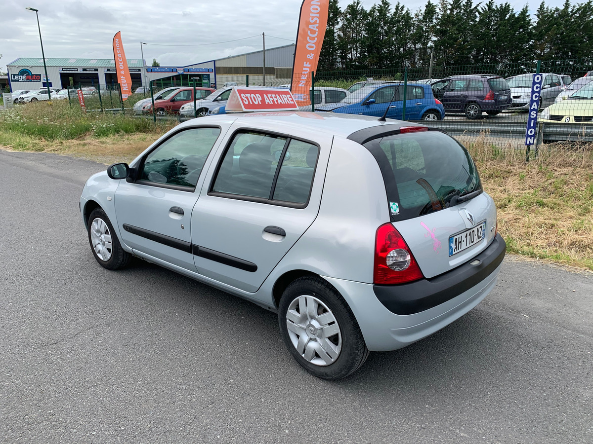 RENAULT Clio 1.2i 60774KM