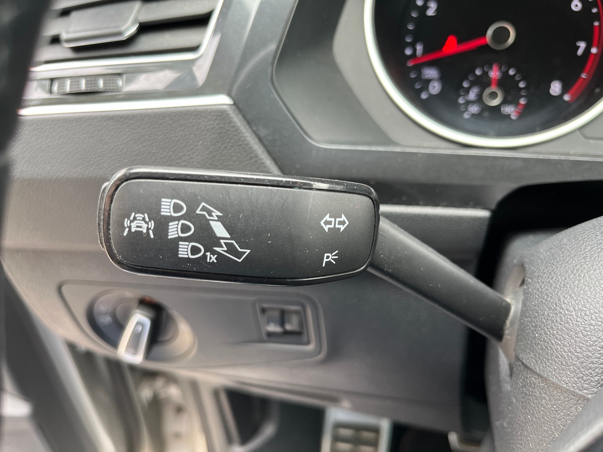 Volkswagen Tiguan 1.4 TSI 125ch SOUND, SUIVI COMPLET VW, ATTELAGE, REG ADAPTATIF, RADAR
