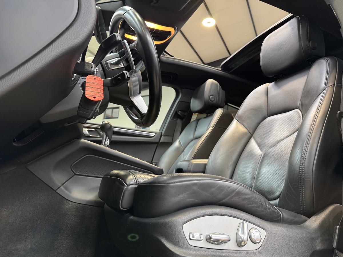 Porsche Macan S DIESEL 3.0 V6 258CV PDK TOIT OUVRANT /JANTES TURBO DESIGN/ ATTELAGE