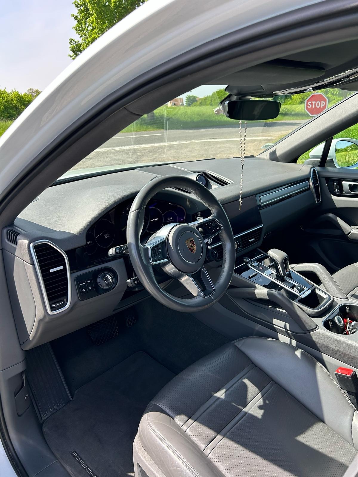 Porsche Cayenne E-Hybrid Coupé Platinum Edition 462 Chevaux