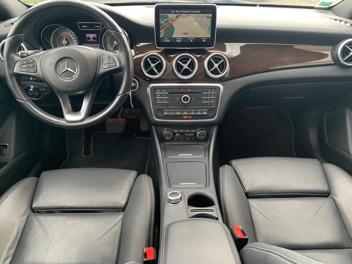 Mercedes-Benz CLA Shooting Brake .