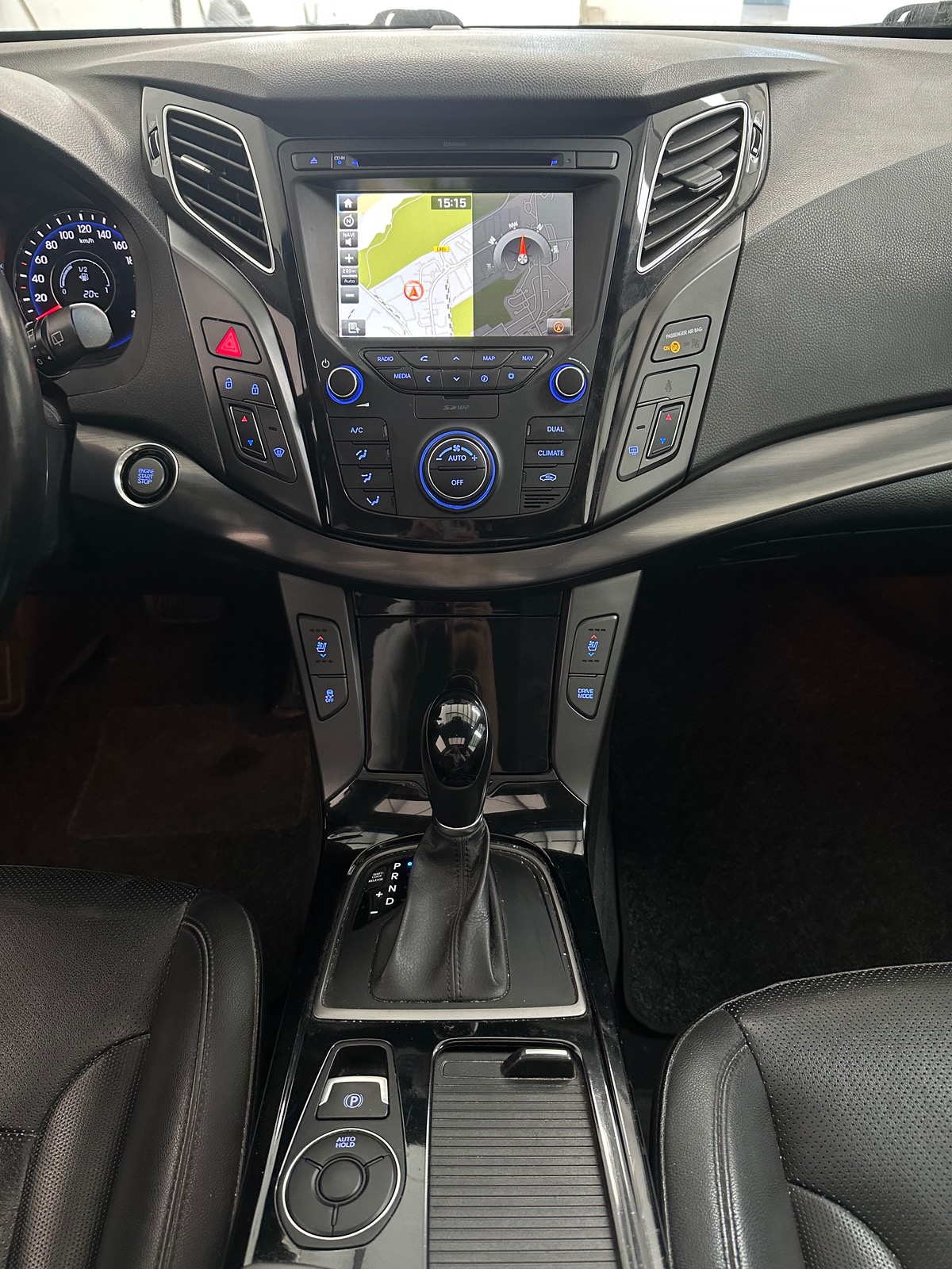 Hyundai i40 SW Business 1.7 CRDi 141 Blue Drive Business DCT-7