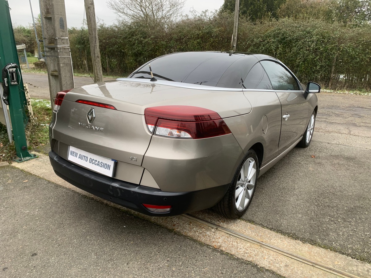 CARIZY - Renault-Megane iii berline-Mégane iii dci 130 fap eco2 xv de  france euro 5