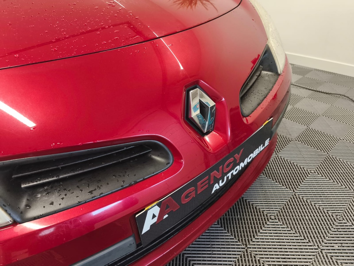 RENAULT Clio 1.5 DCI - Garantie 3 mois-