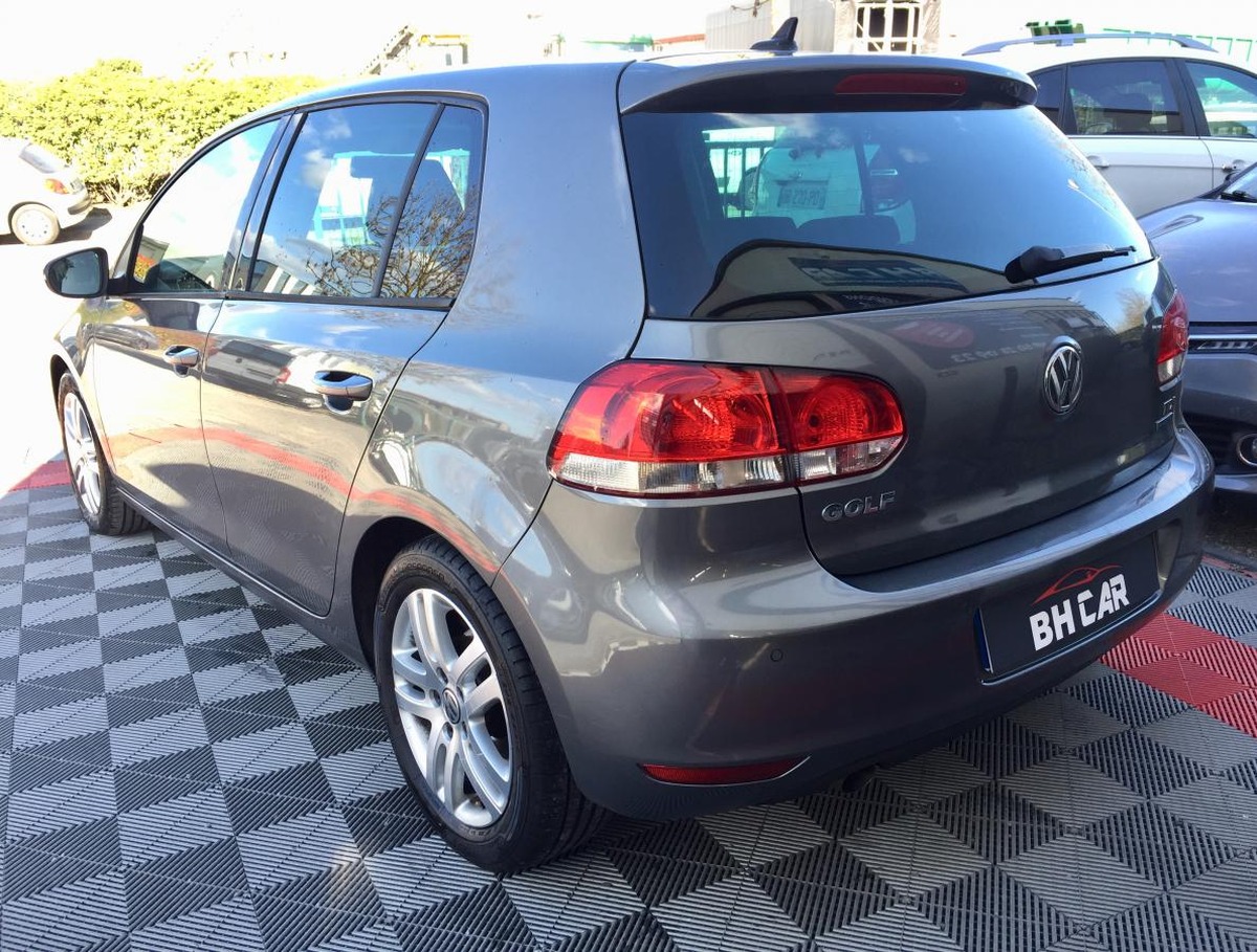 Volkswagen Golf 1.6 TDI 105CH GPS/TEL/RADAR RECUL