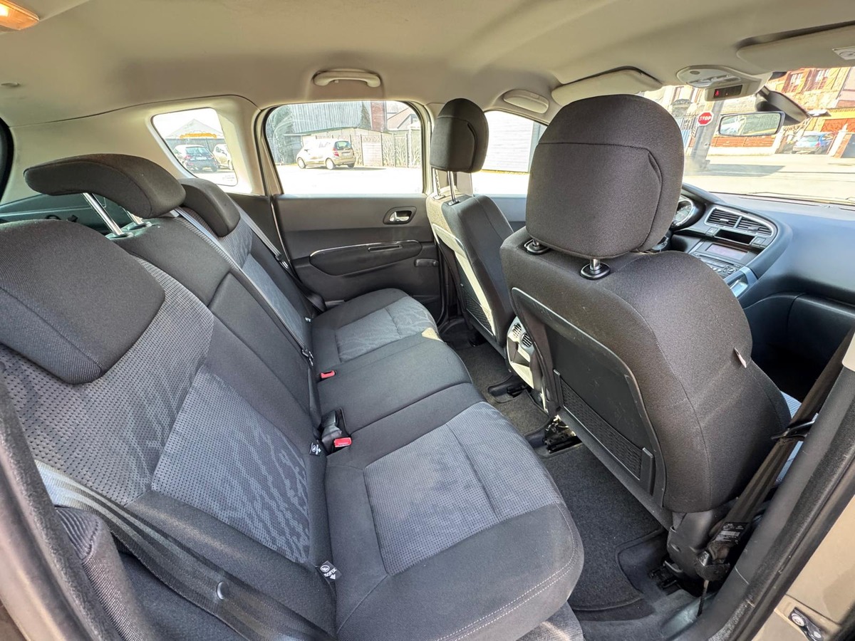 Peugeot 3008 1.6 HDI 110-PREMIUM-DISTRIBUTION OK-GARANTIE