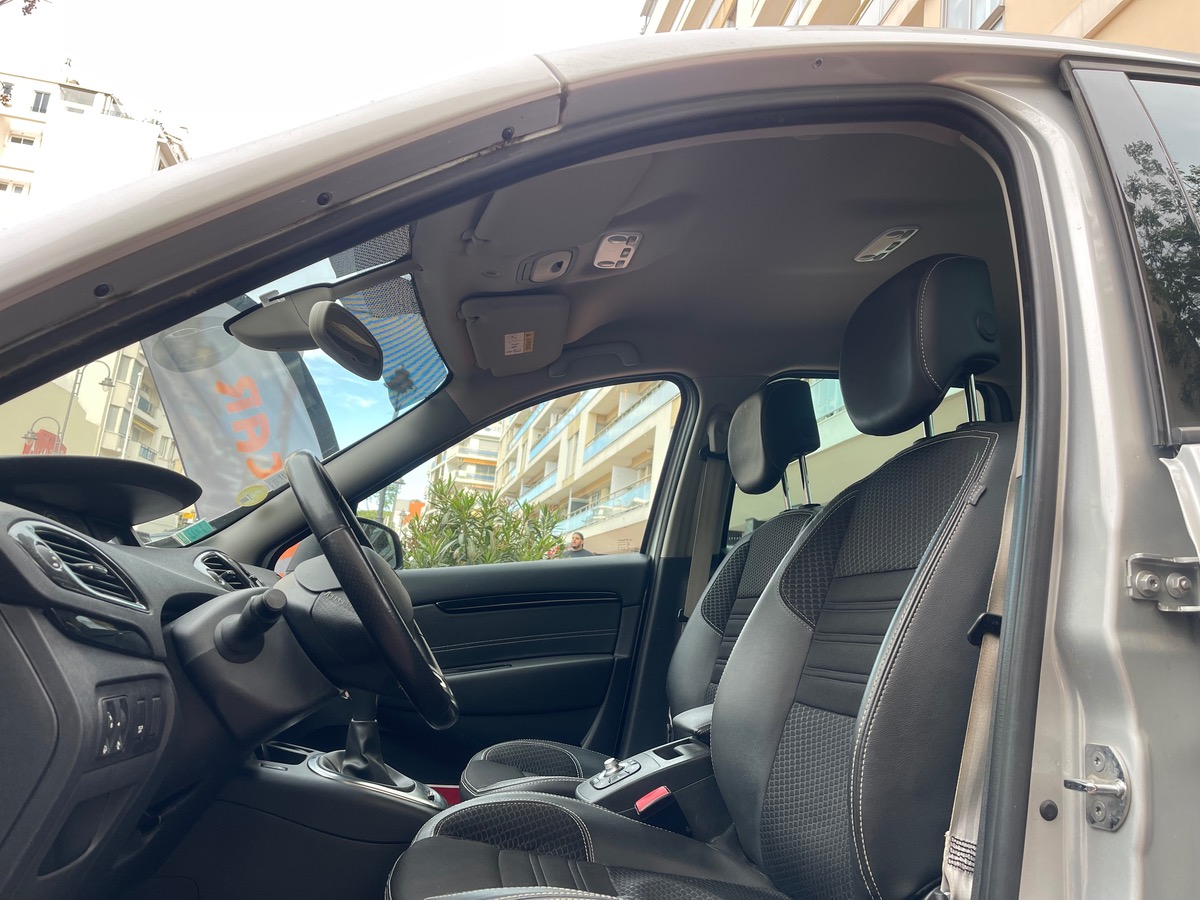 RENAULT Scenic III  1.5 DCI 110 cv / Phase 2 /Edition Bose / Boîte auto / Attelage