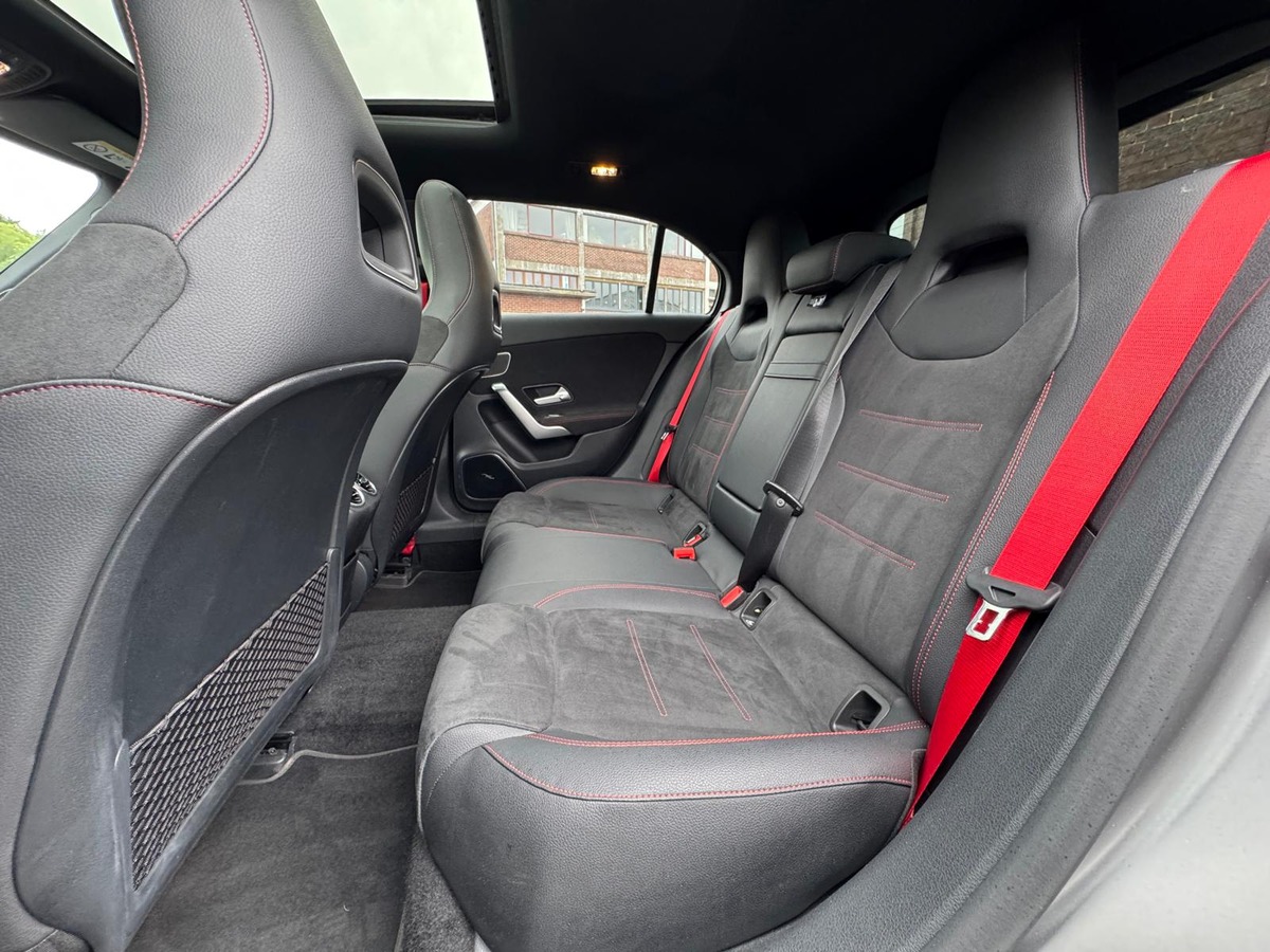 Mercedes-Benz Classe A 45 S AMG 2.0 4MATIC 8G 421 cv
