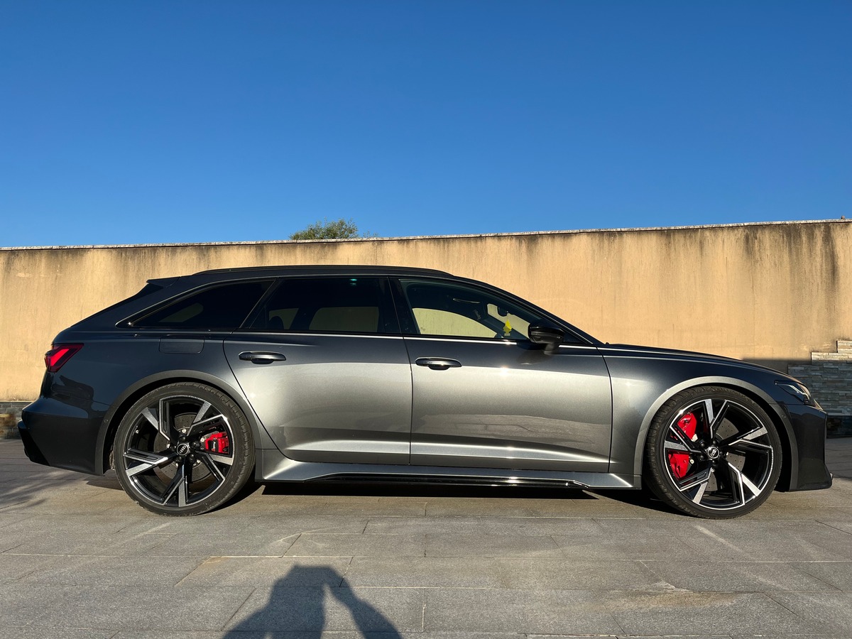 Audi RS6 AUDI RS6 AVANT