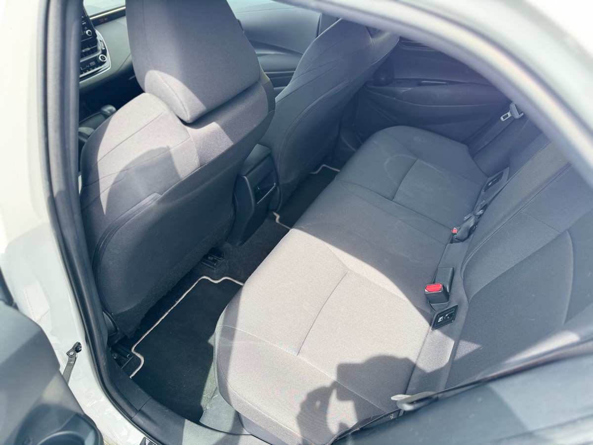 Toyota Corolla 1.8 VVT-i 122 HSD CVT 98 cv Boîte auto - DEMARRAGE A CLE - CLIMATISATION