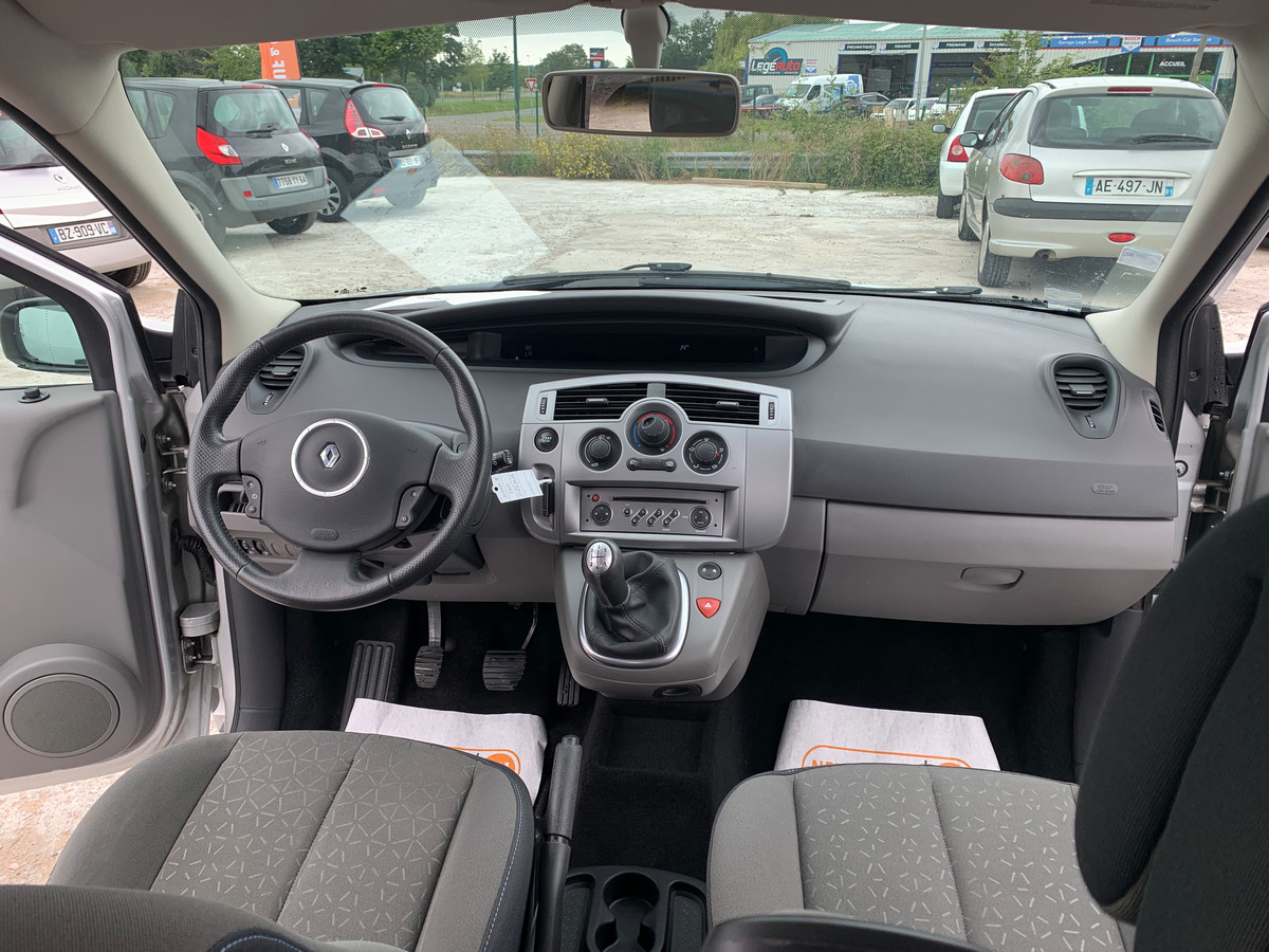 RENAULT Megane scenic 1.5 dci - 85CH 179613km