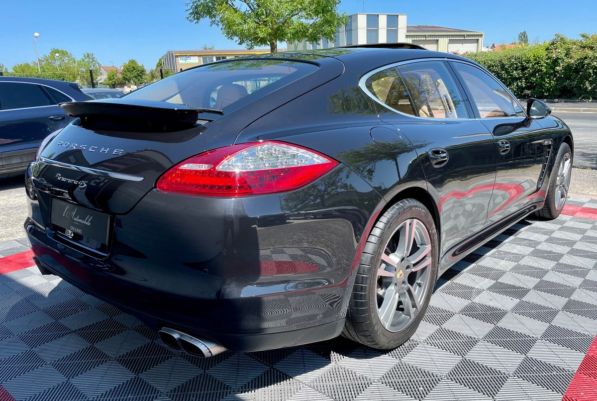 Porsche Panamera 4S V8 4.8 PDK 400 ch Full