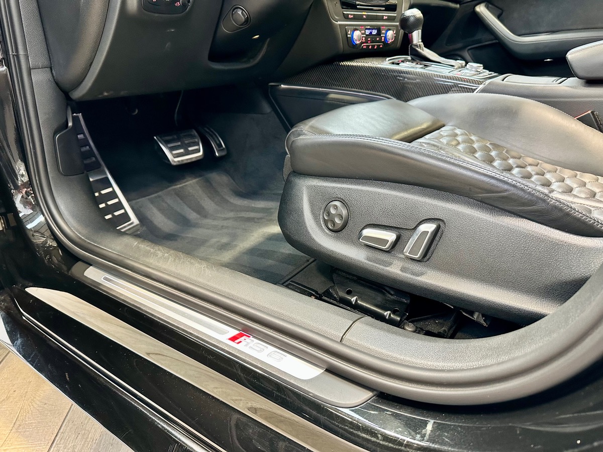 Audi RS6 Avant III (2) V8 4.0 TFSI 605 Performance Options+++ a