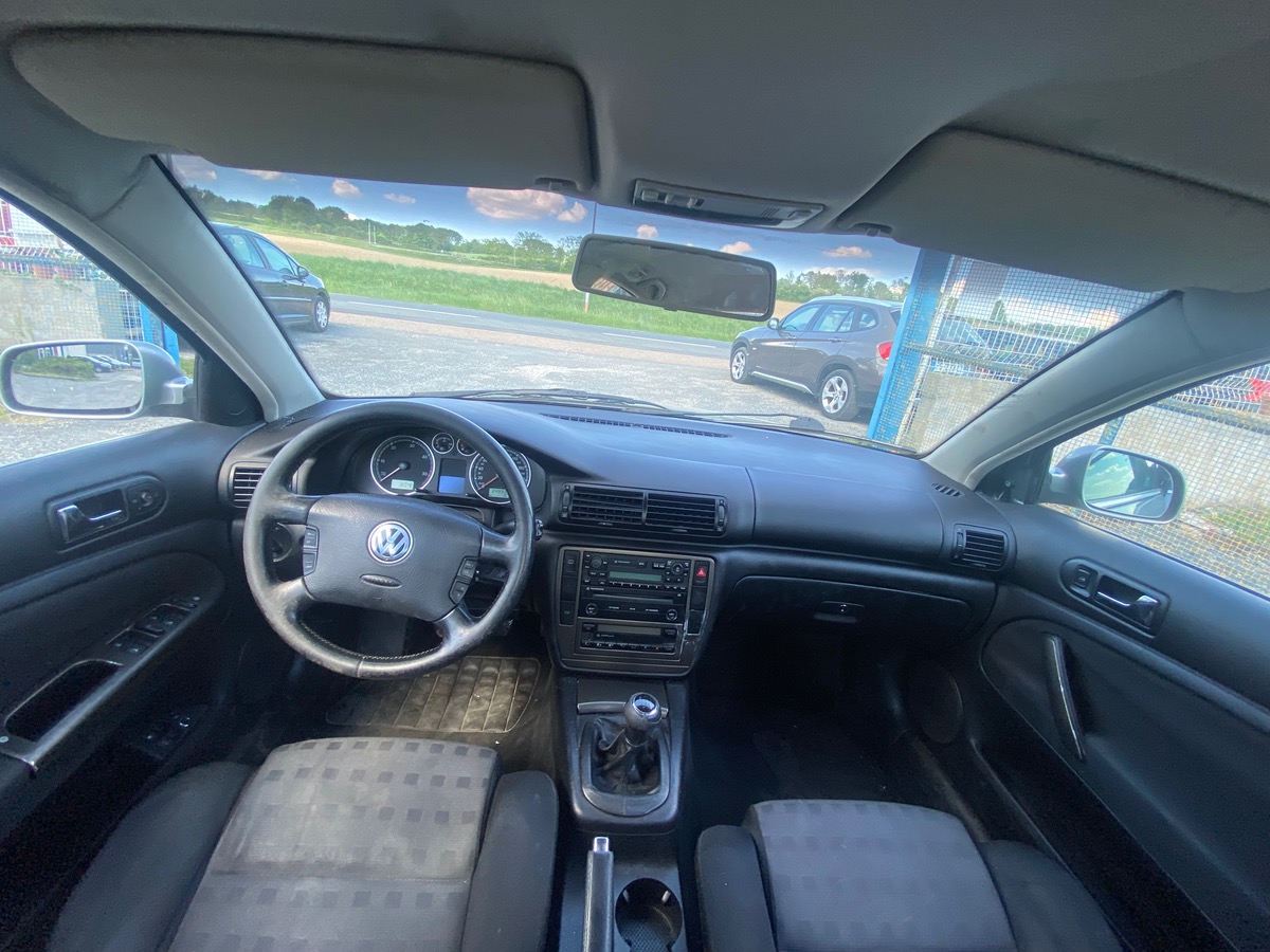 Volkswagen Passat 1.9 TDI 130CV