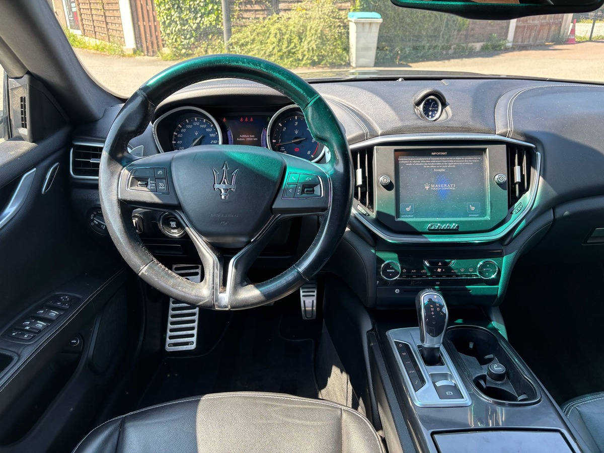 Maserati Ghibli 3.0 V6 275 BVA - Révisée