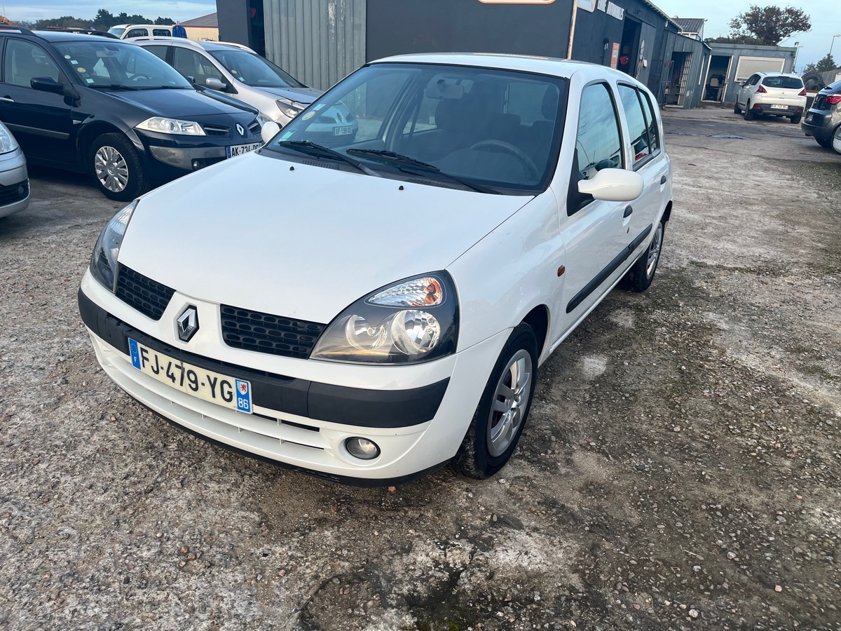 RENAULT Clio 1.2  16v