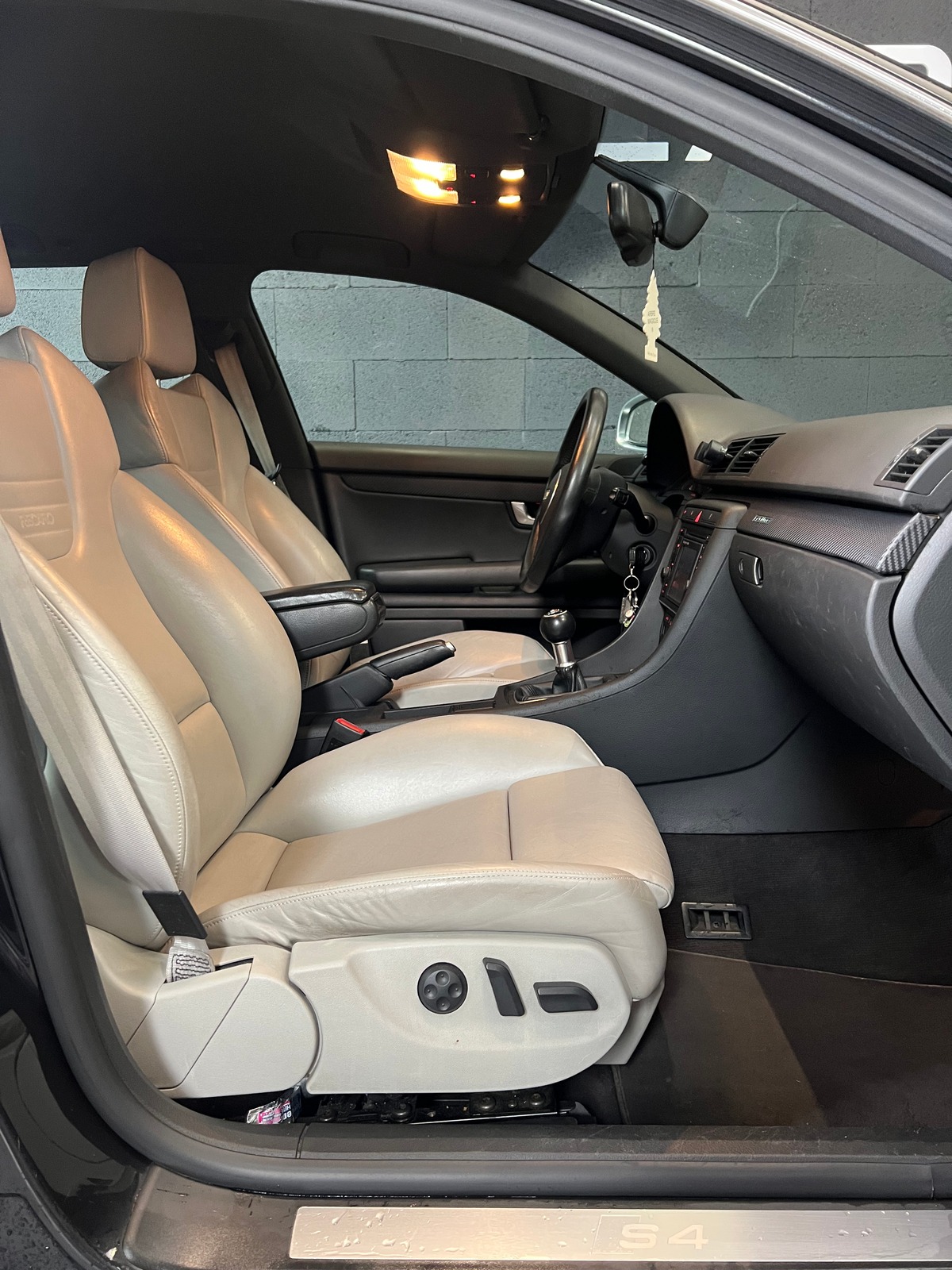 Audi S4 4.2 v8 344cv