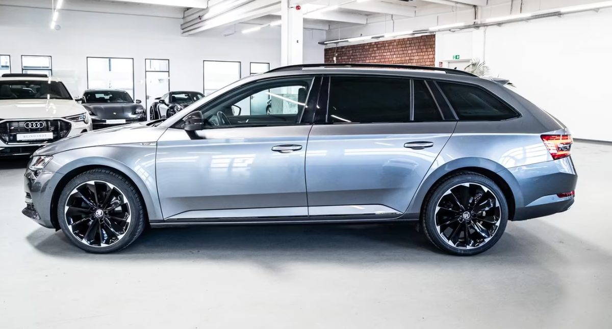 Skoda Superb Combi III 2.0 TDI 200ch SCR Sportline 4x4 DSG7 Full options