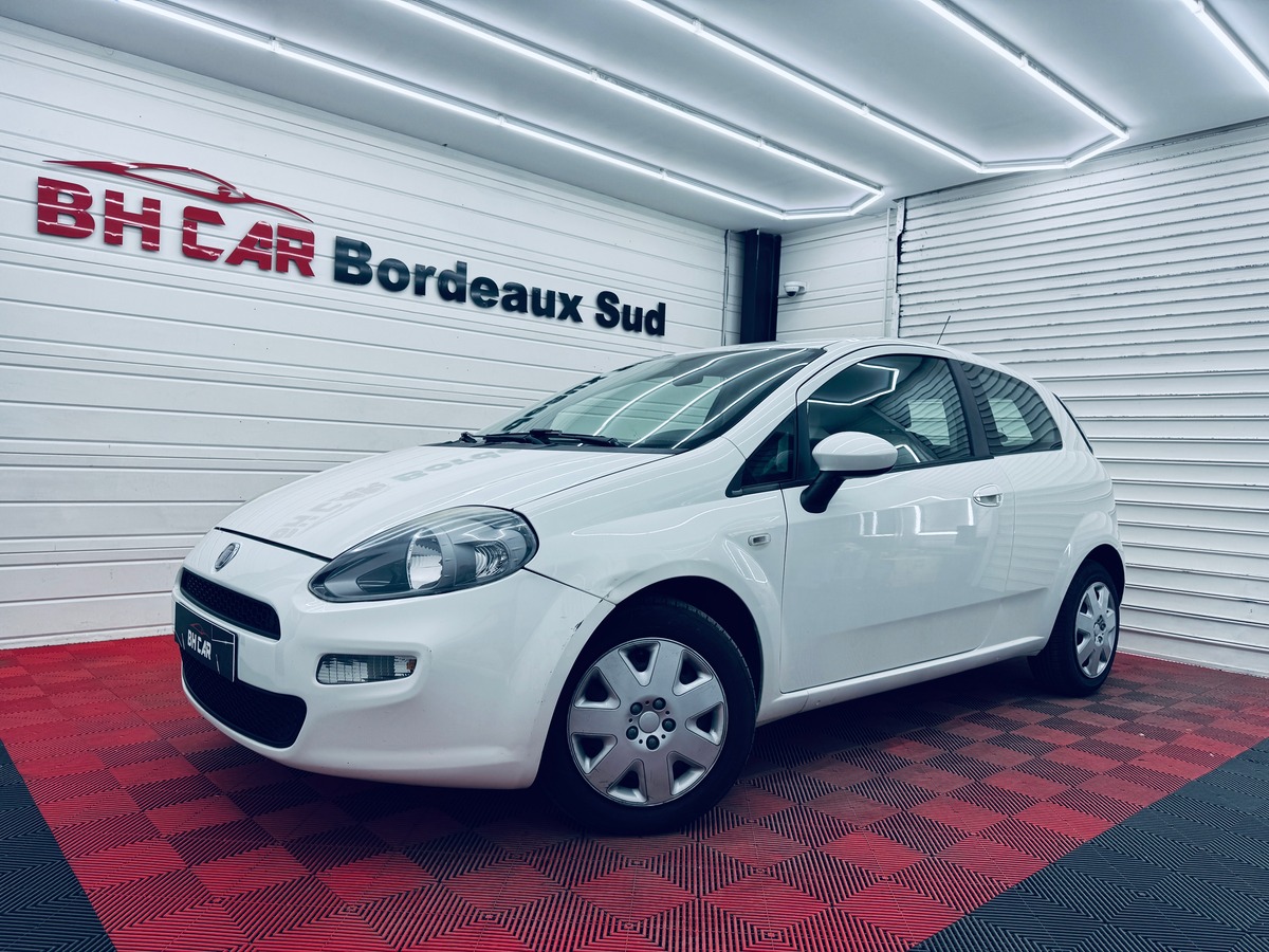 Image: Fiat Punto EVO 1.2 68cv// ATTELAGE