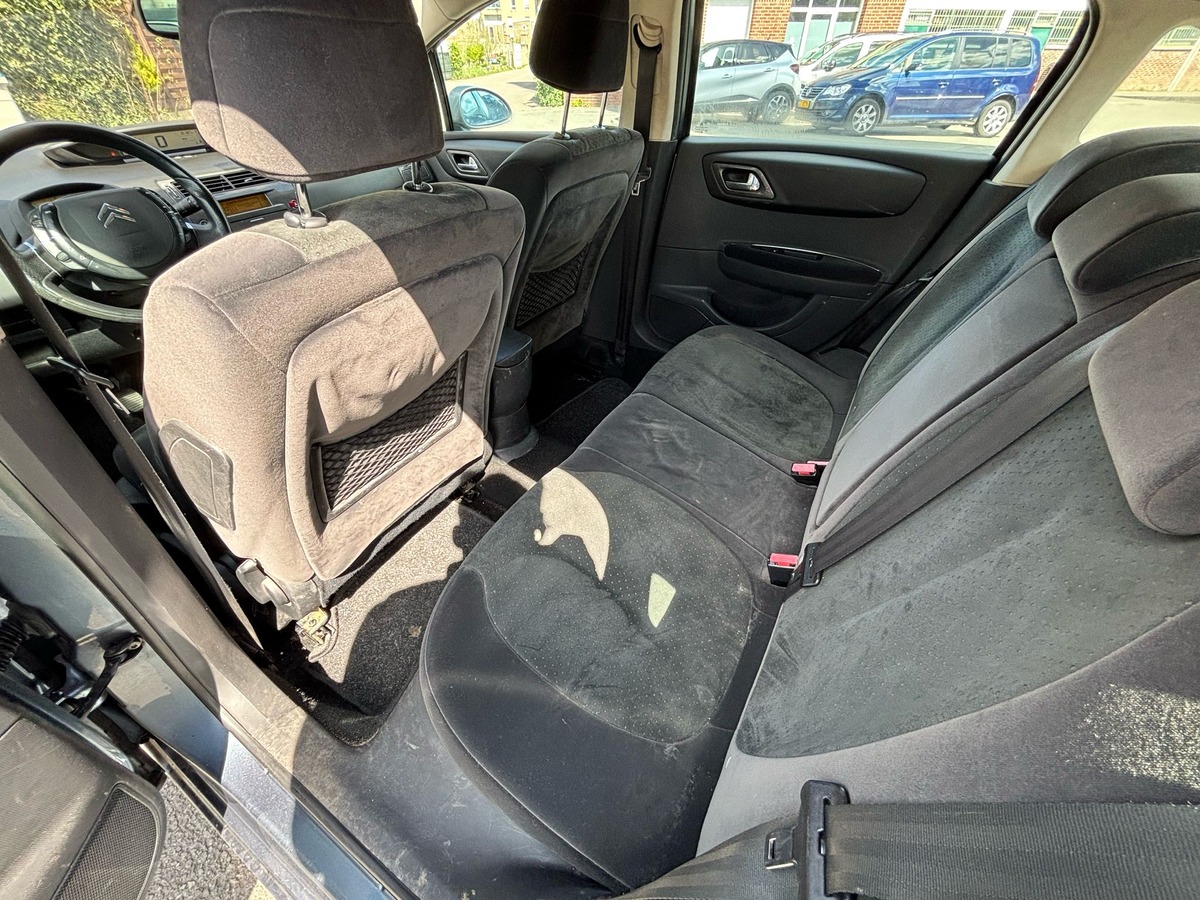 Citroën C4 1.6 HDi 110 Exclusive-Distribution Neuve-Garantie