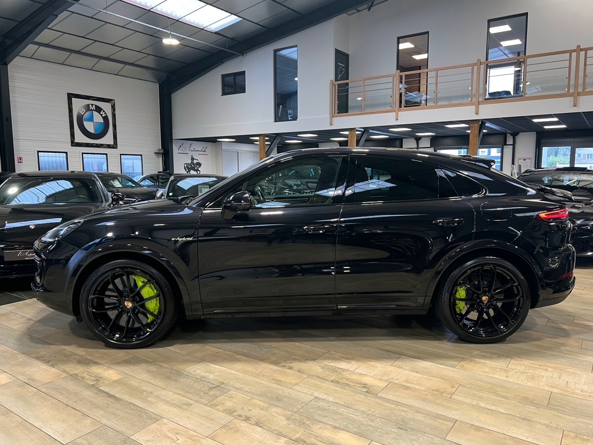 Porsche Cayenne COUPE III V8 TURBO S HYBRID 680