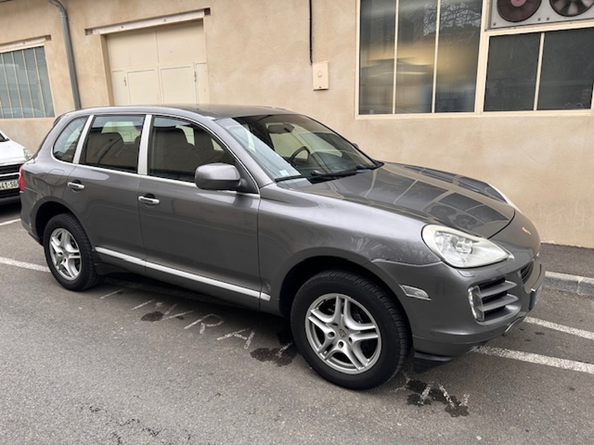 Porsche Cayenne 3L6-V6-290CVDIN-21CV