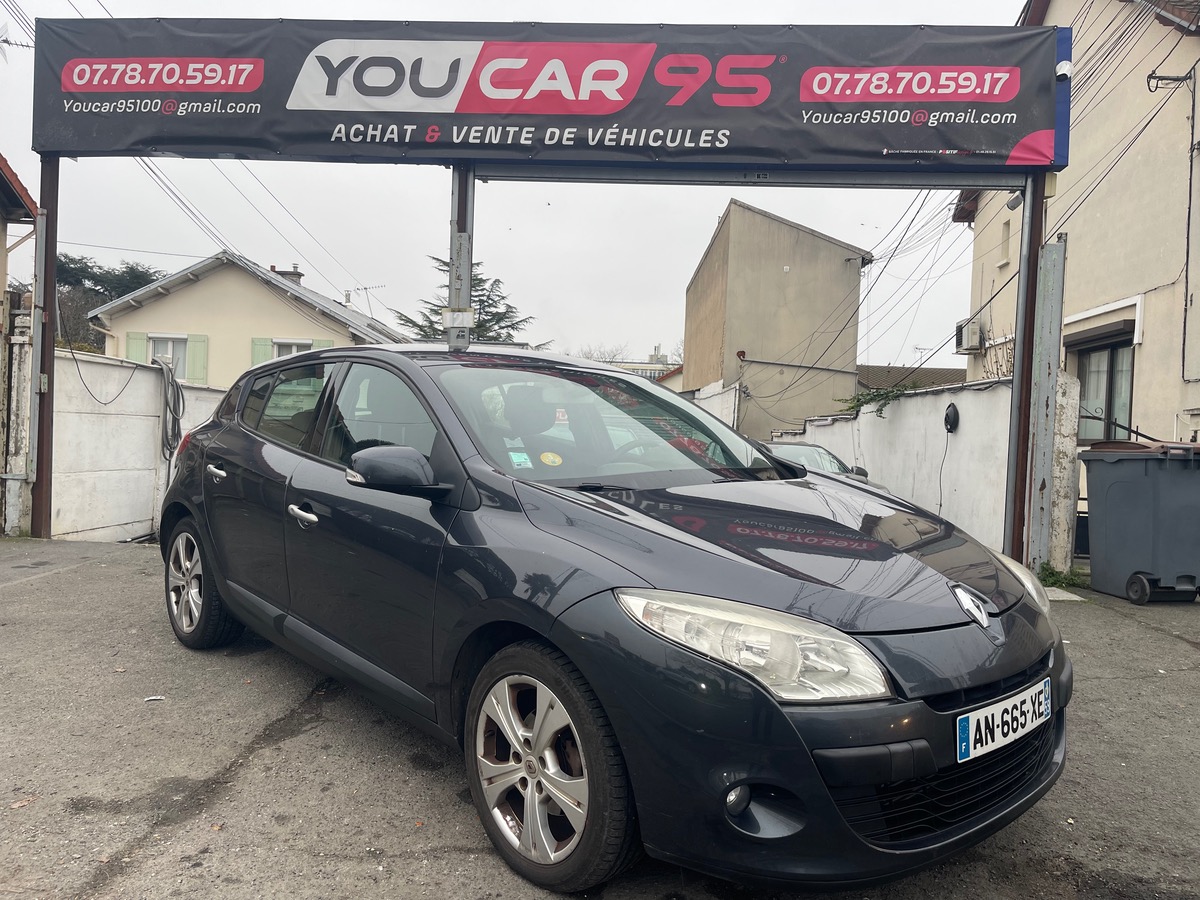 RENAULT Megane III 172km RADAR Régulateur PAYER EN 4/10Fois