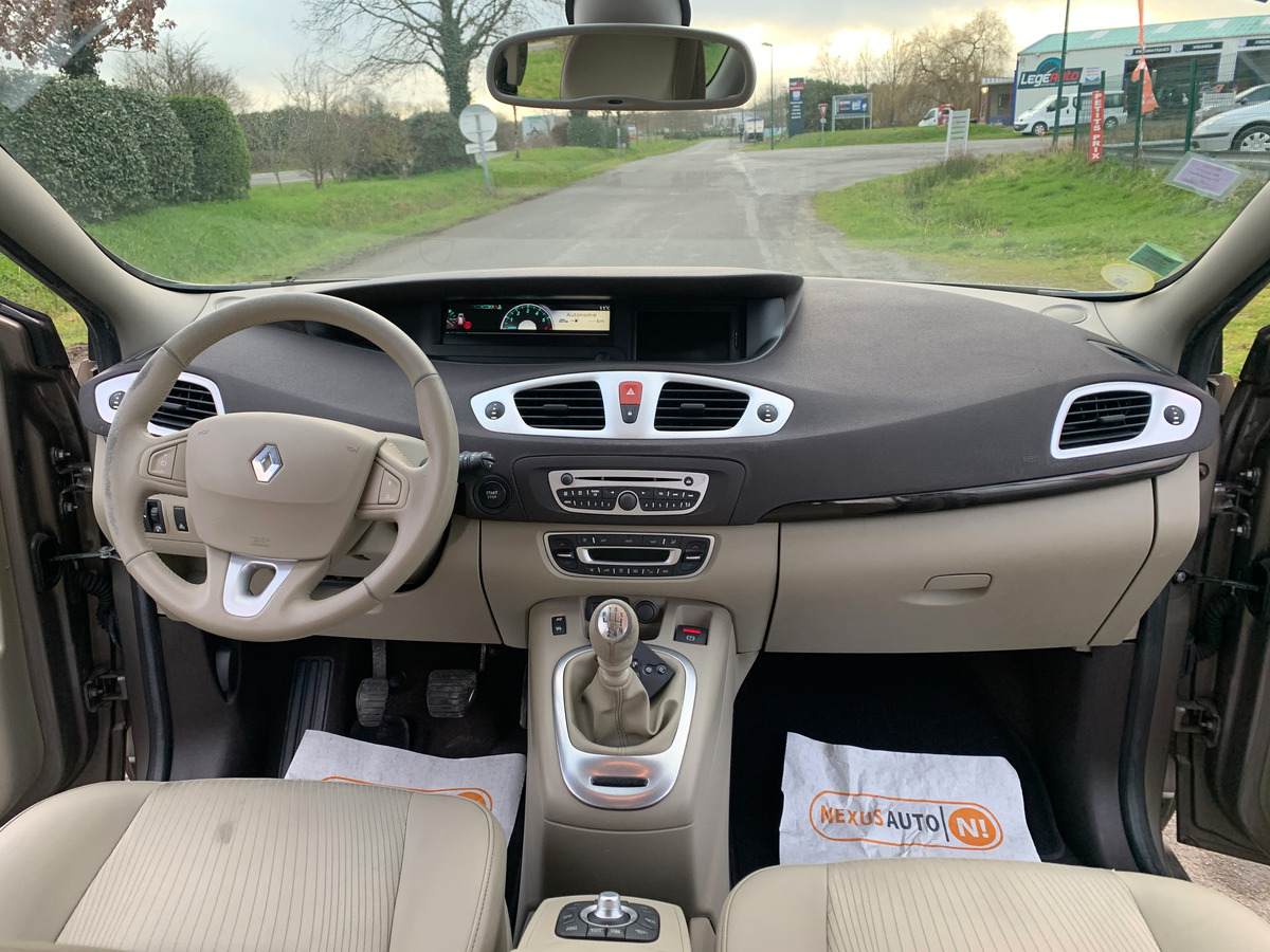 RENAULT Grand Scenic 1.9 dci 130CH 151847KM