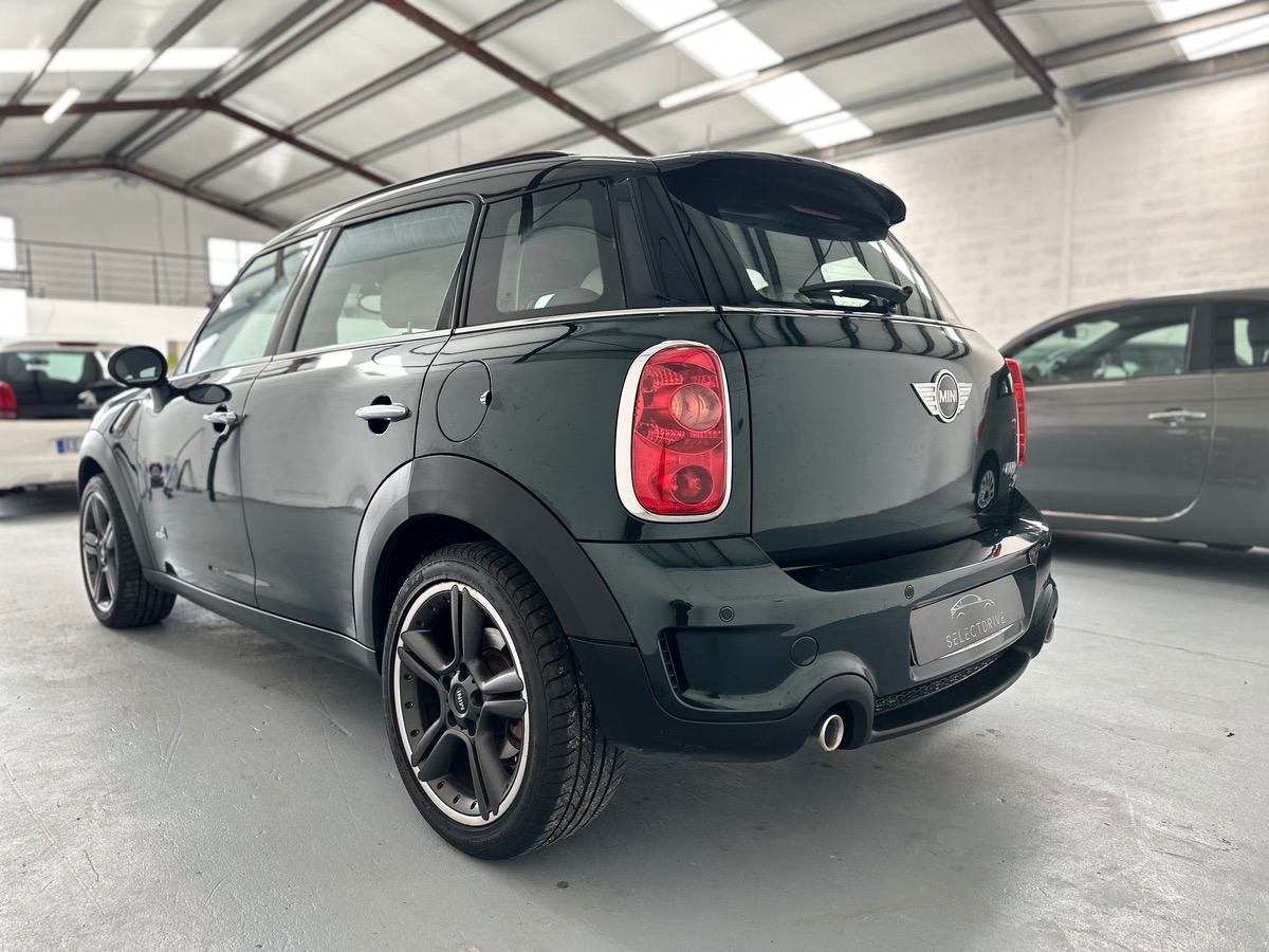 Mini Countryman D ALL4 143cv Pack Red Hot Chili