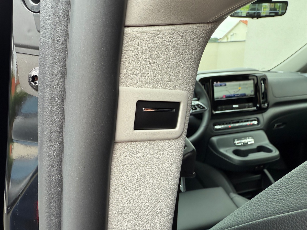 Mercedes Benz VITO 119 CDI MIXTO LONG SELECT 5 PLACES 4X4 / TVA / 43 KMS