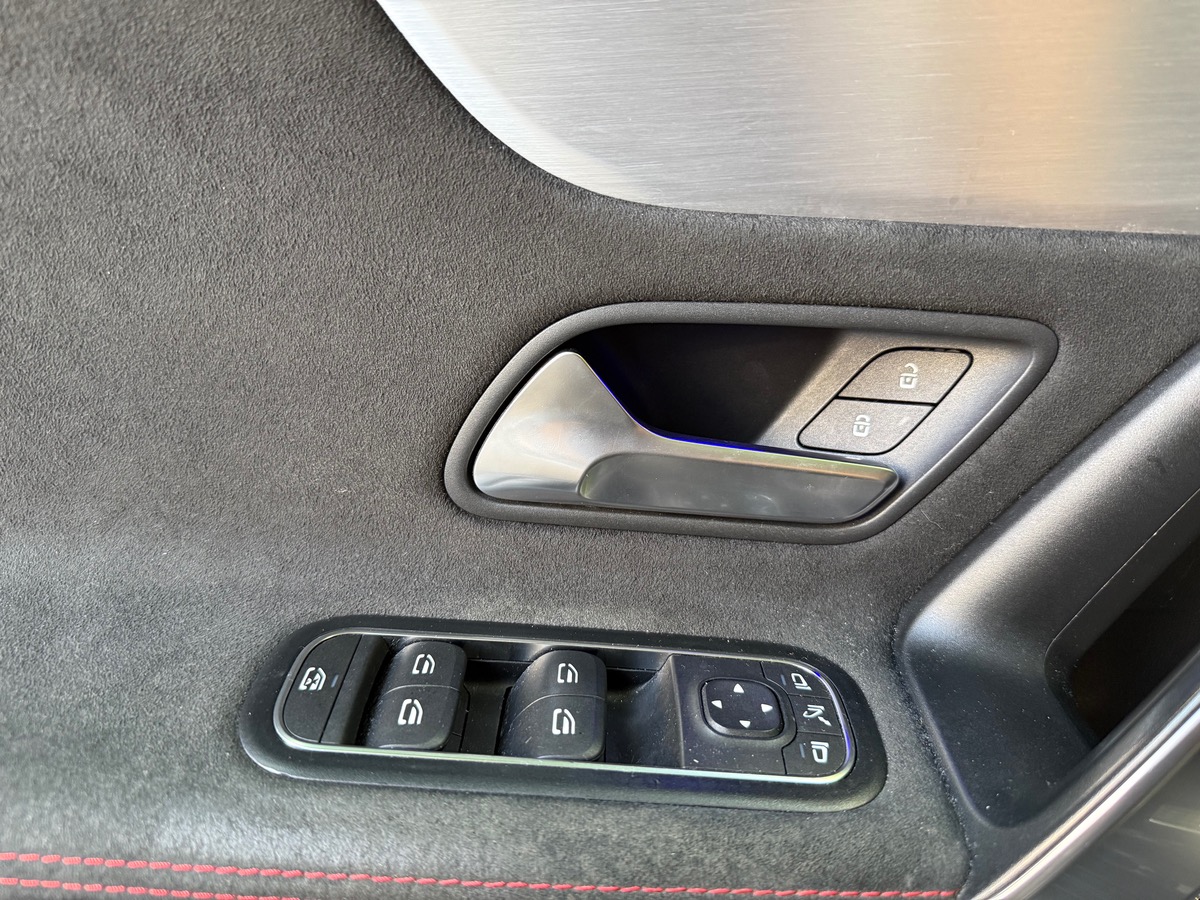 Mercedes-Benz Classe A 200 AMG LINE 163cv Carplay