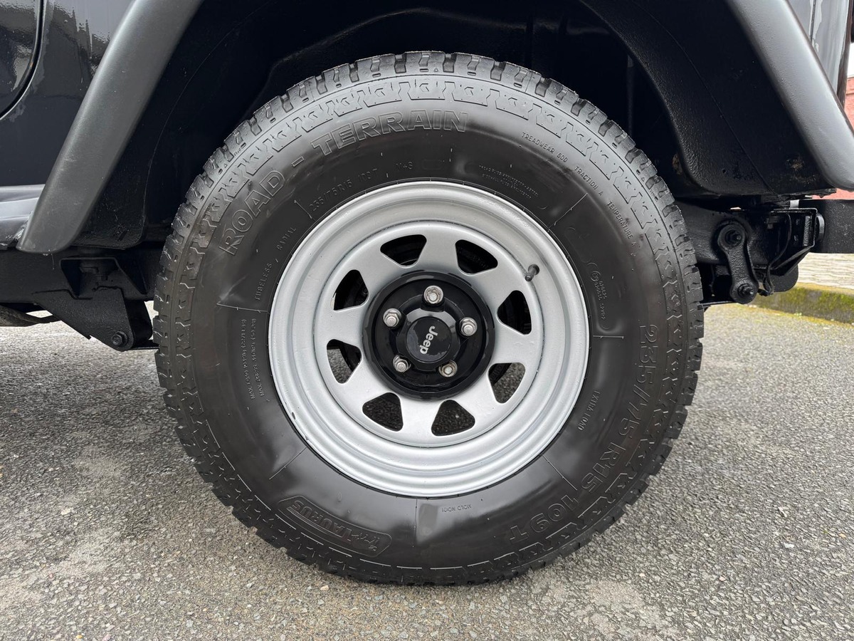 Jeep Wrangler 2.5 HARD TOP-Français-Garantie-Révisée