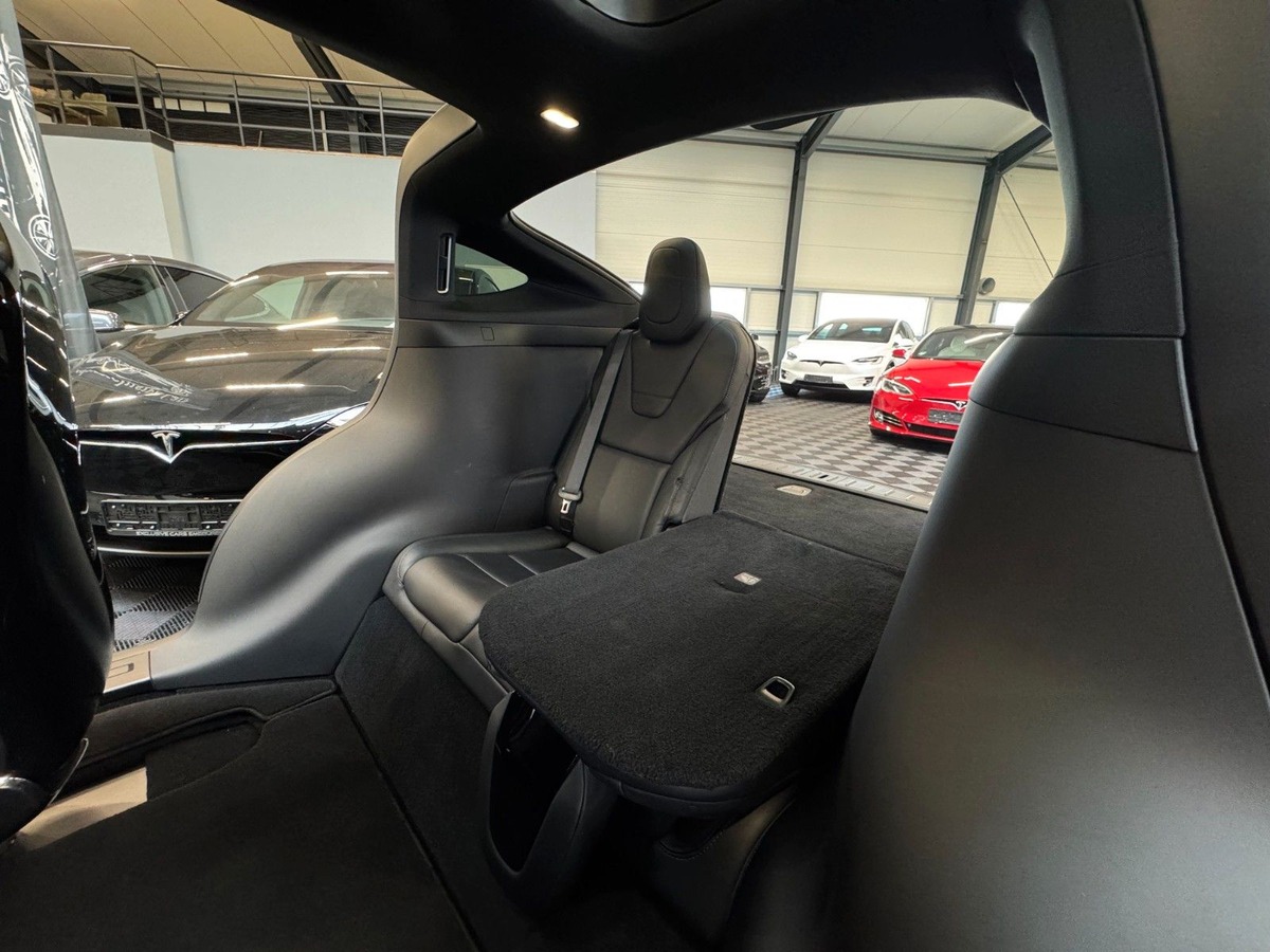 Tesla Model X 90D Dual Motor 6 places Supercharge gratuite
