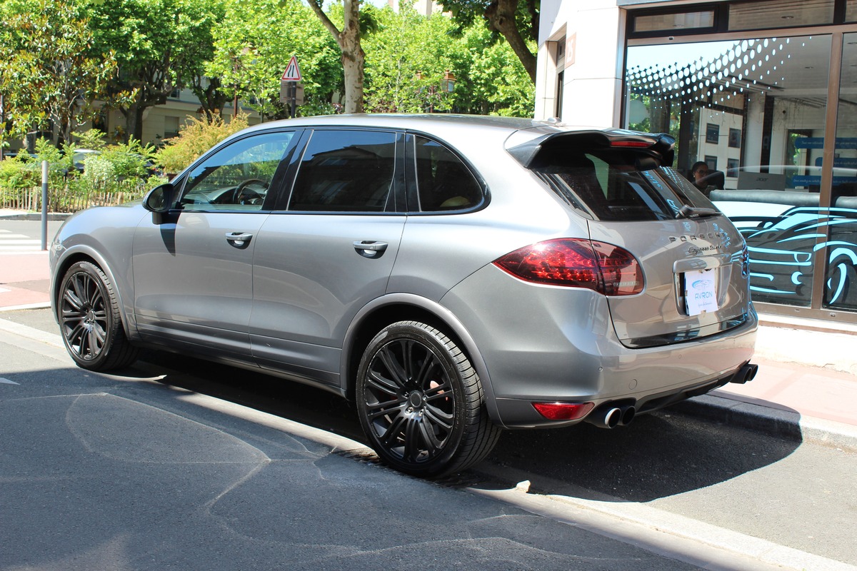 Porsche CAYENNE TURBO S Boîte automatique - II 4.8 V8 500 TURBO TIPTRONIC