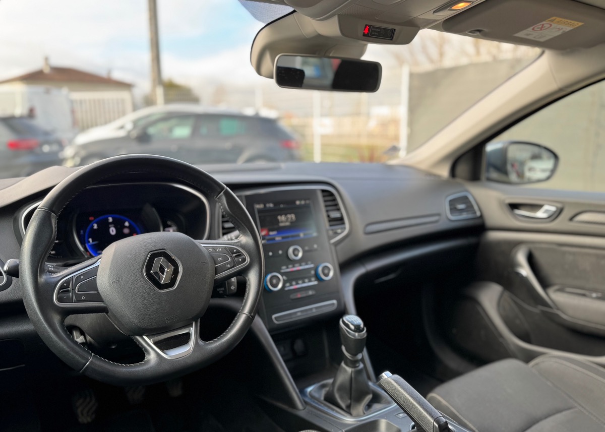 RENAULT Megane IV BUSINESS