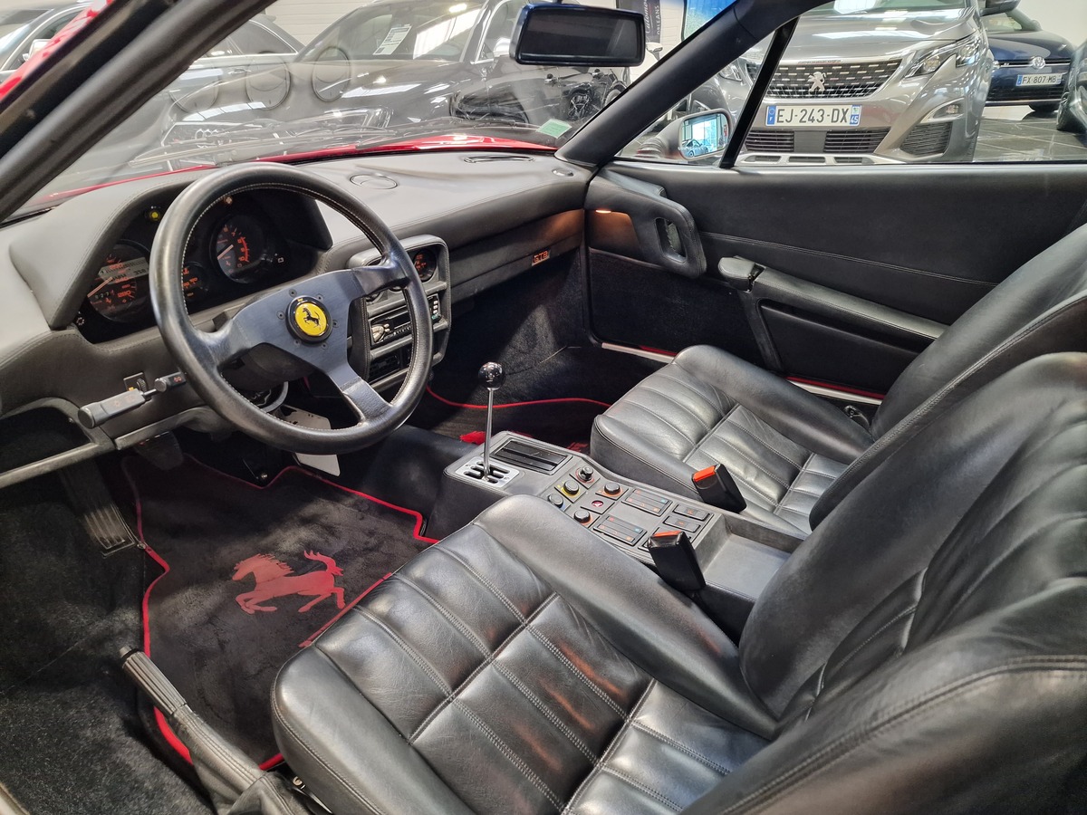 Ferrari 328 GTB 3.2 V8 270 DISTRIBUTION OK E