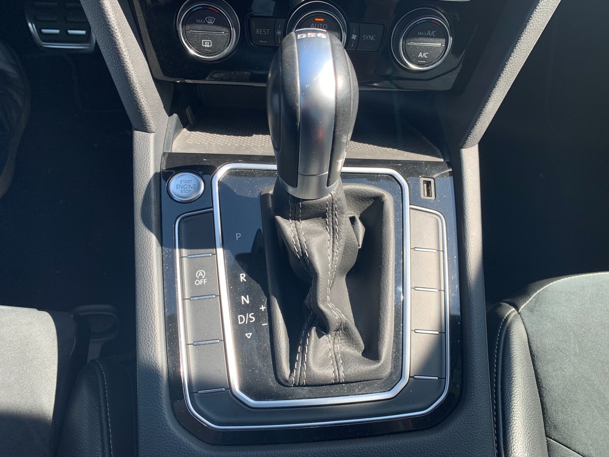 Volkswagen Arteon R-LINE