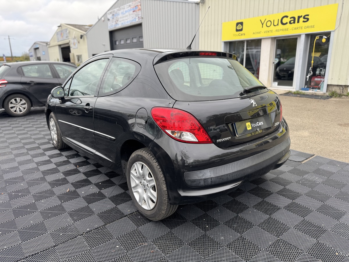 Peugeot 207 1.4 75 CLIMATISATION - IDEAL JEUNE PERMIS - FAIBLE CONSOMMATION