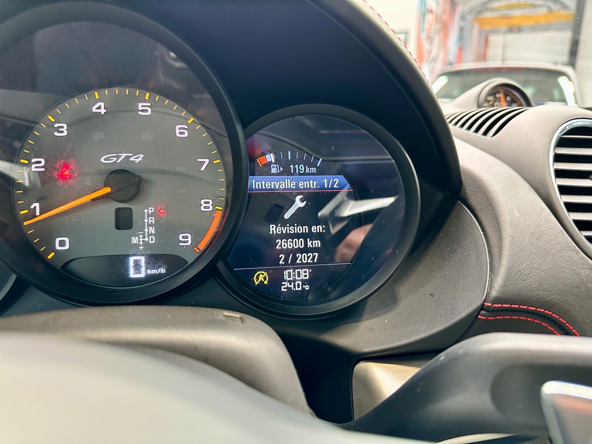 Porsche 718 Cayman GT4 4.0 420 PDK7